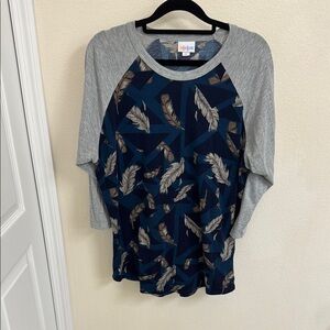 LuLaRoe Long Sleeve Top - Gray and Blue Feather Print